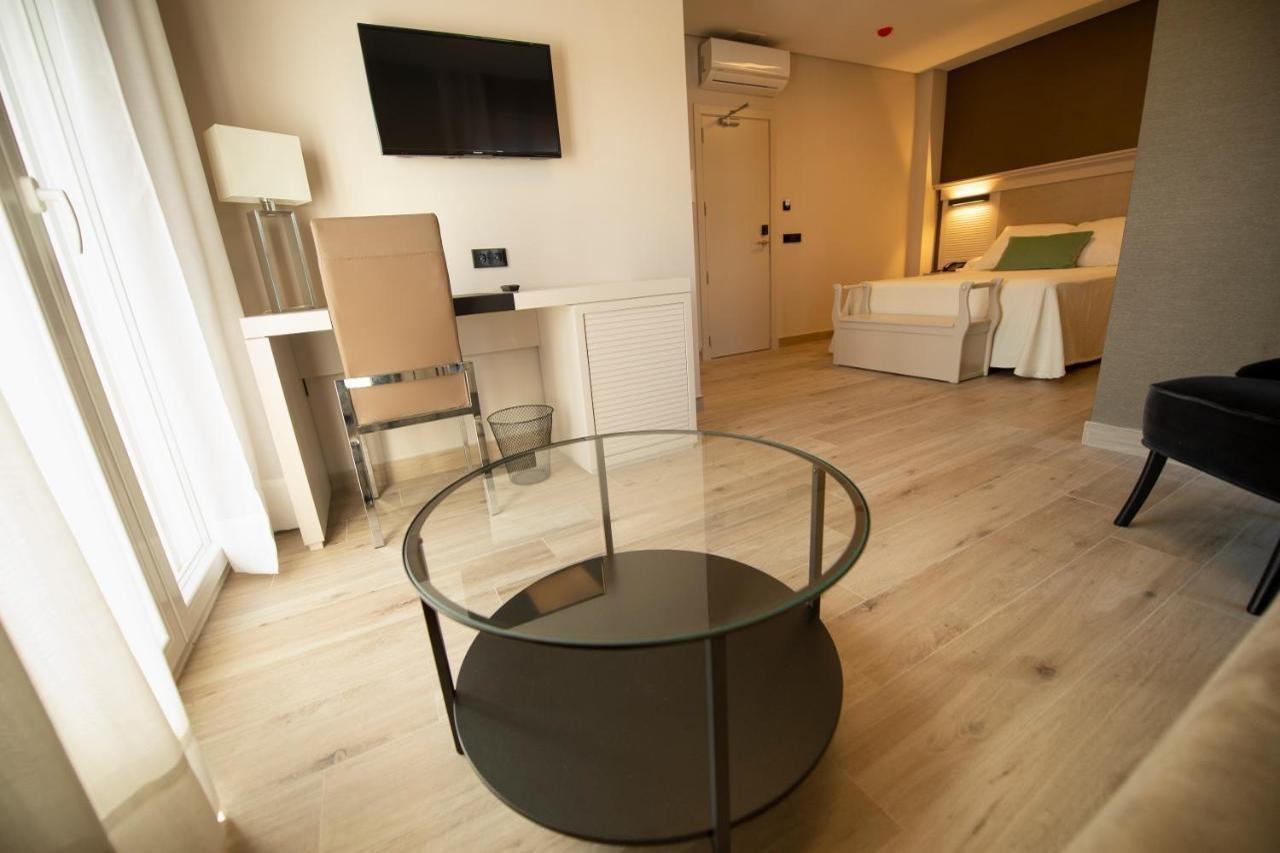 Hotel Diufain Conil De La Frontera Eksteriør bilde