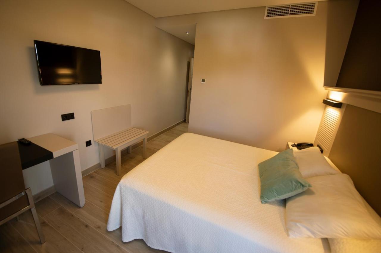 Hotel Diufain Conil De La Frontera Eksteriør bilde