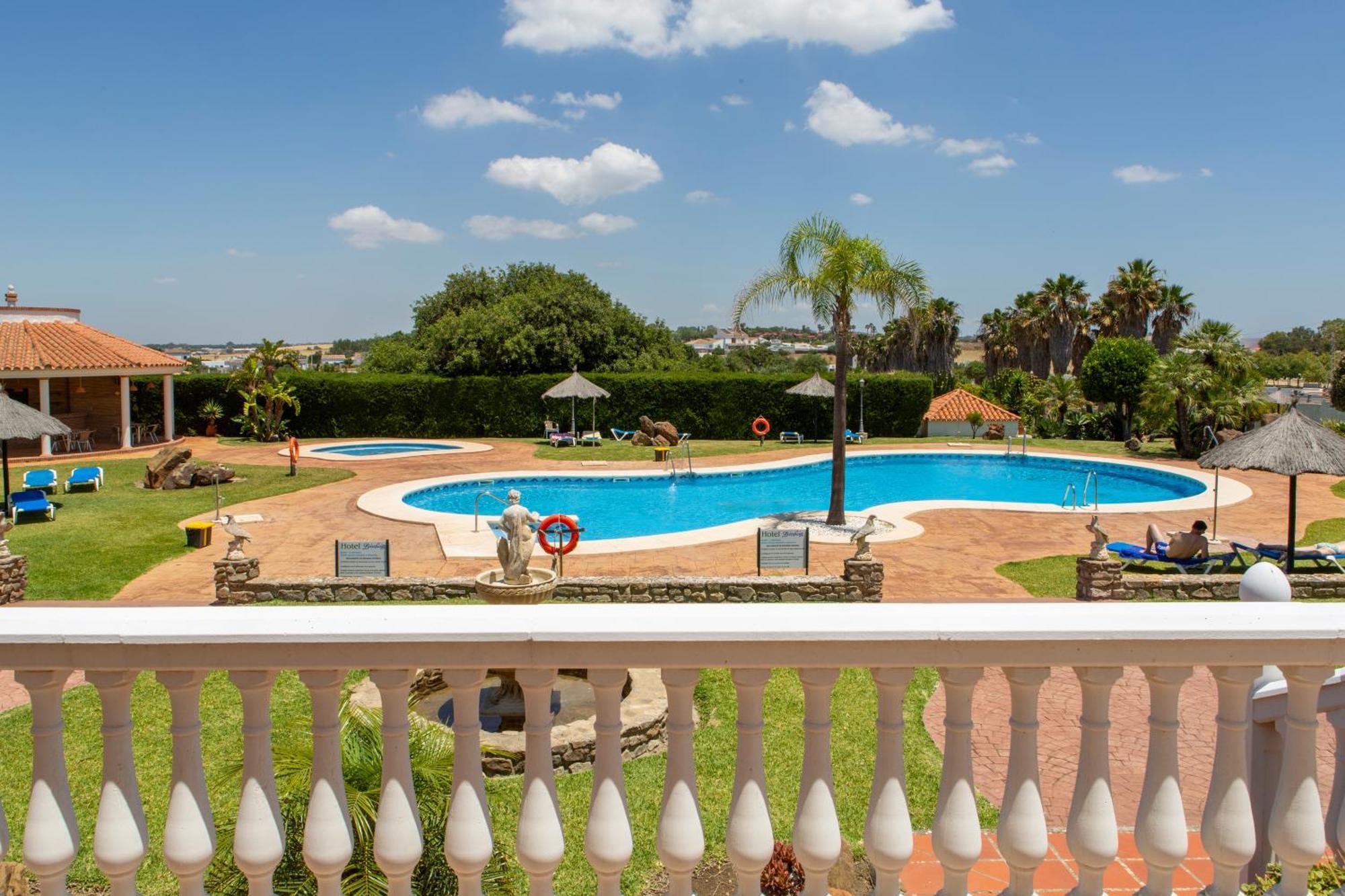 Hotel Diufain Conil De La Frontera Eksteriør bilde